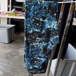Cuddl Duds Blue Black Galaxy Star Print Leggings